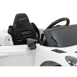 Pojazd Porsche Spyder RS 718 Biały sportowy samochód
